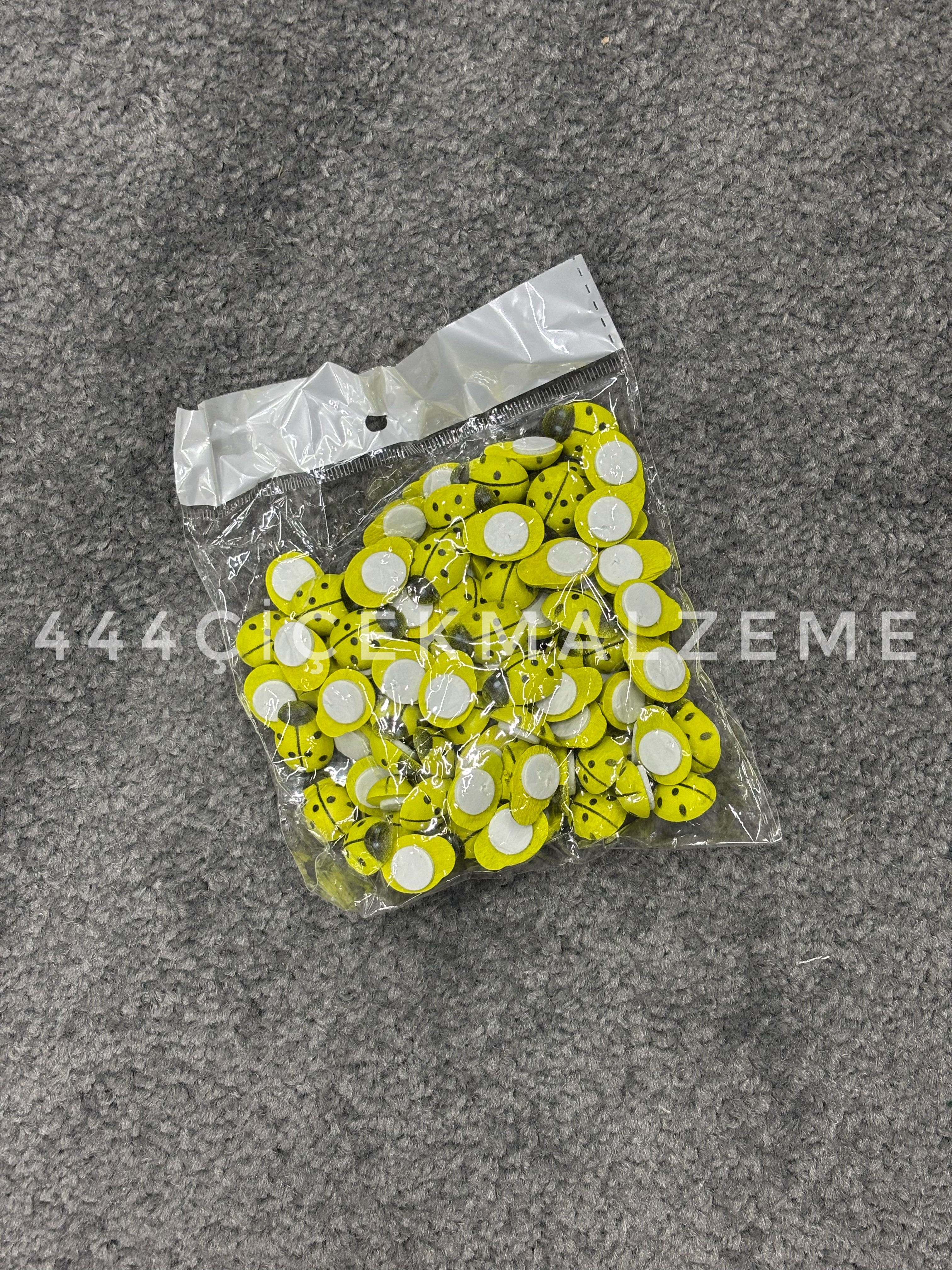 Yapışkanlı Uğur Böceği